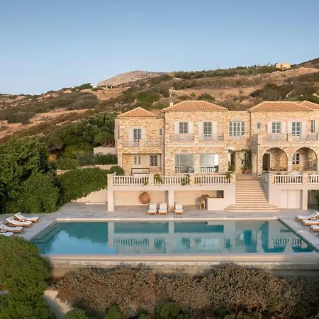Villa Thani In Beautiful Siros *