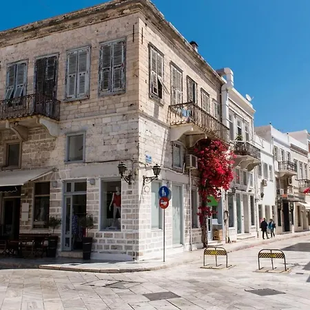 Villa Thani In Beautiful Siros Βίλα Άνω Σύρος